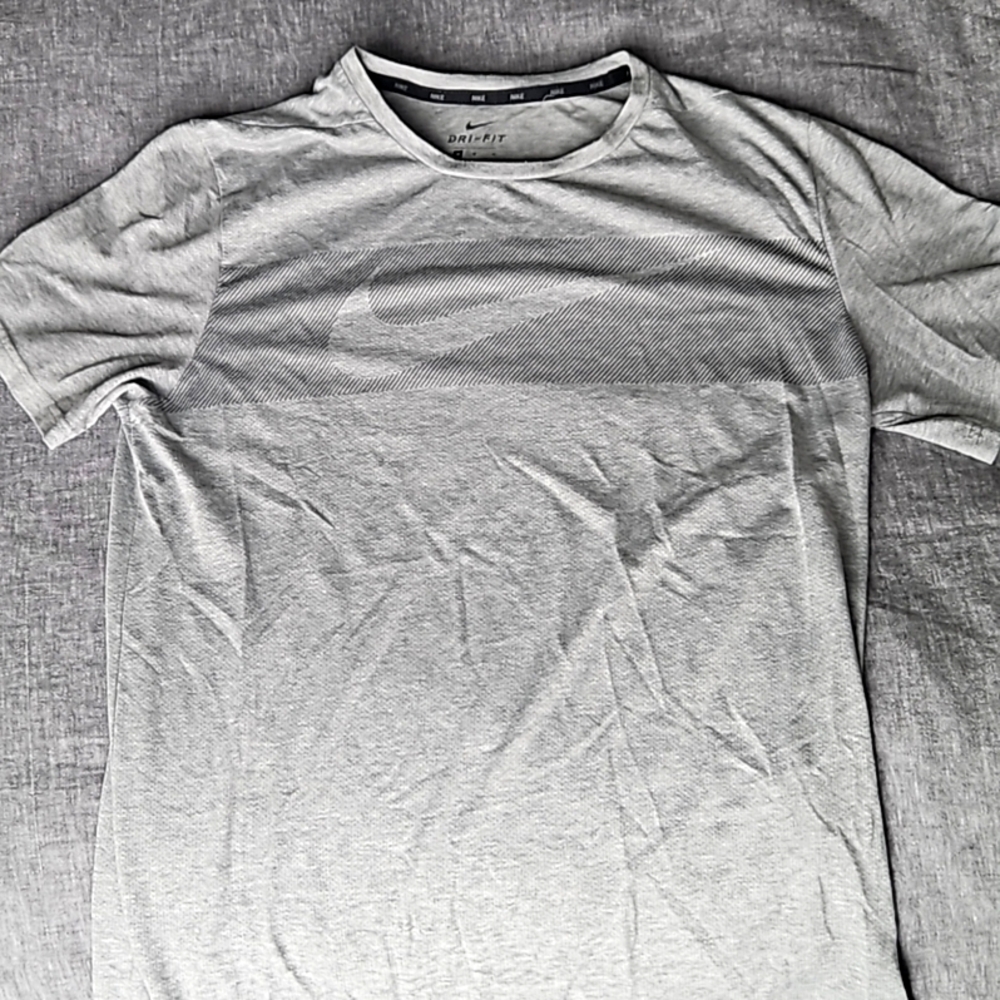 Nike dri-fit t-shirt
